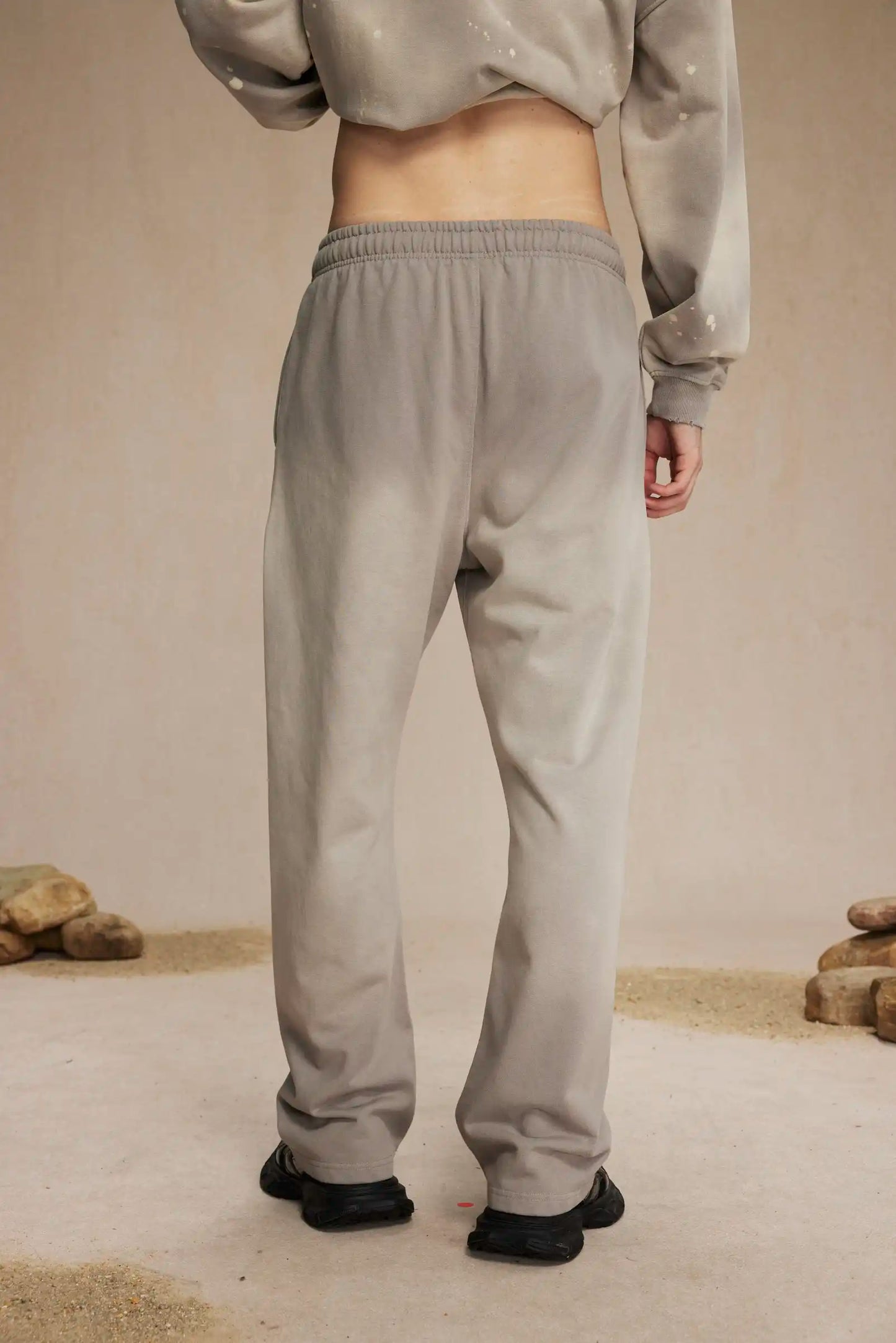 Spray-dyed sweatpants XL47