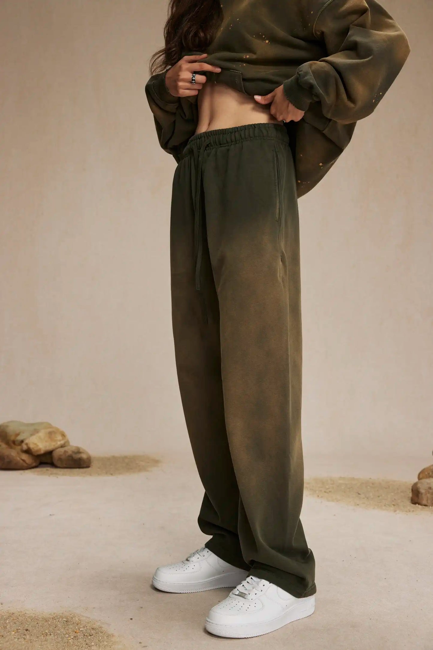 Spray-dyed sweatpants XL47
