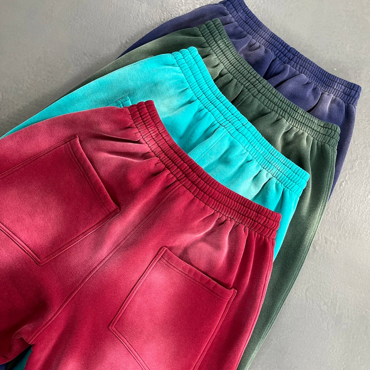 Winter New Fleece Sweatpants Men Splashing Ink Spray Dyeing Wash Distressed Wide Joggers Grinding Edges Baggy Plush Pants XL44